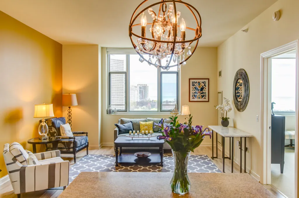 11 Fun Ideas for Decorating a One-Bedroom Senior Apartment | Admiral At ...